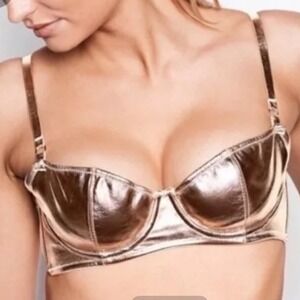 Victoria Secret 36c gold Dream Angel push up bra intimates size 32B